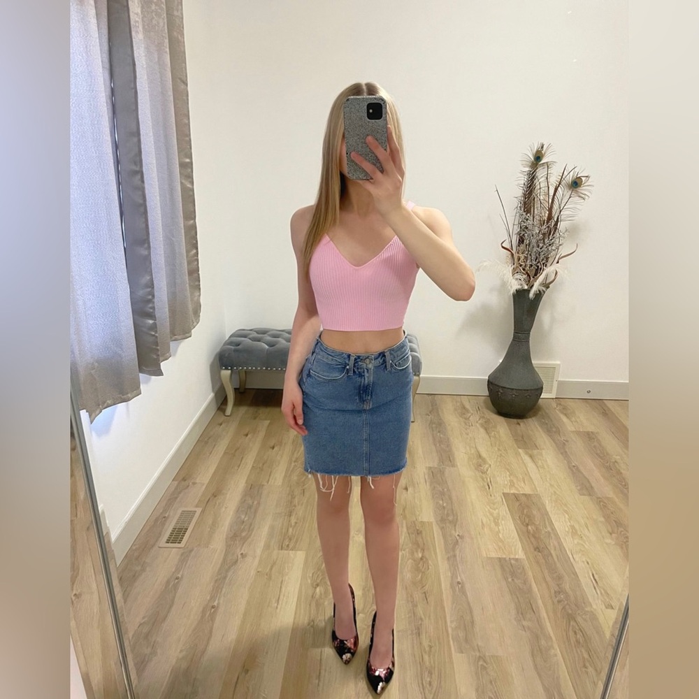 Pink Cropped Tank Top